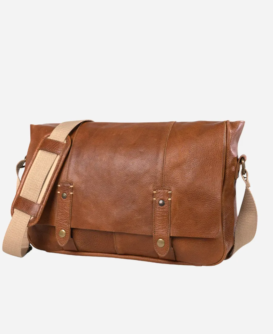 Handmade-Leather-Messenger-Bag.webp Handmade Leather Messenger Bag - Image 1